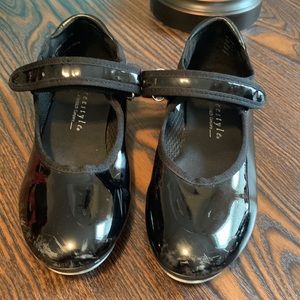 Black patent tap shoes with Velcro st